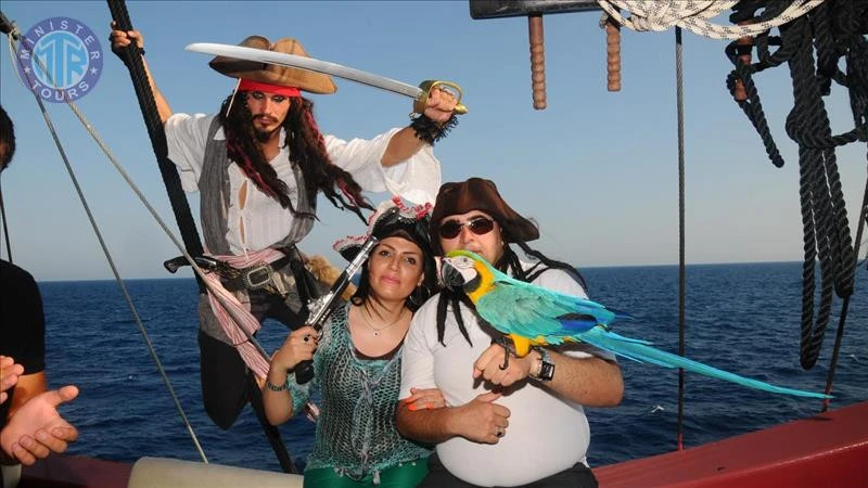 رحلة سفينة القراصنة تركيا