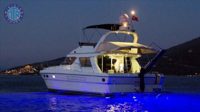 Hire private yacht in Serik1