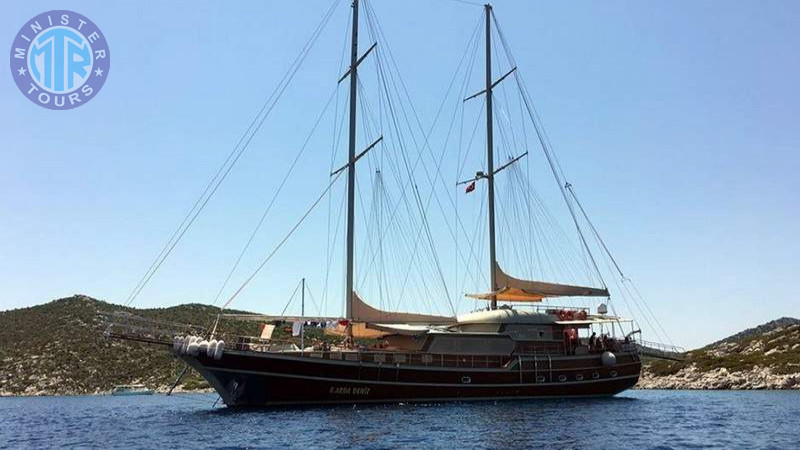 Rent Yacht in Kusadasi5