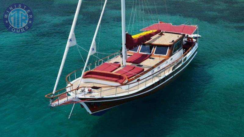 Sorgun private rental yacht9