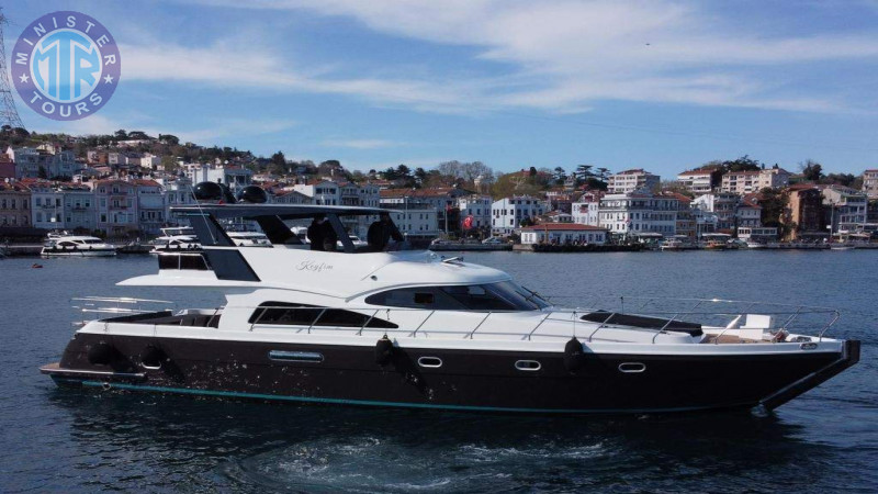 Private yacht in Istanbul8