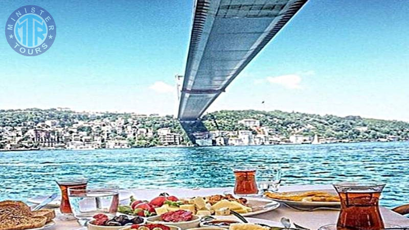 Bosphorus breakfast cruise2